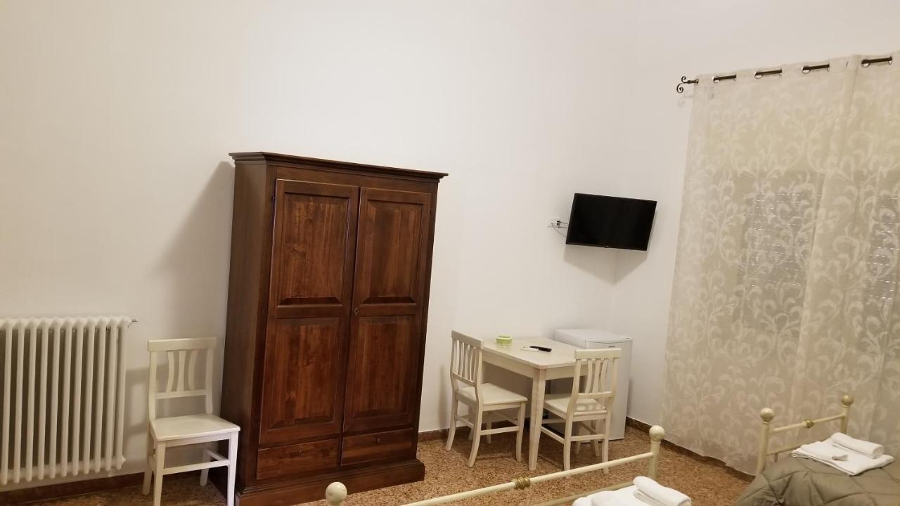 גרוטליה B&B Da Mino מראה חיצוני תמונה